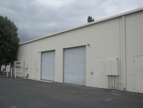 9302-9308 Narnia Dr, Riverside, CA for lease Interior Photo- Image 1 of 4
