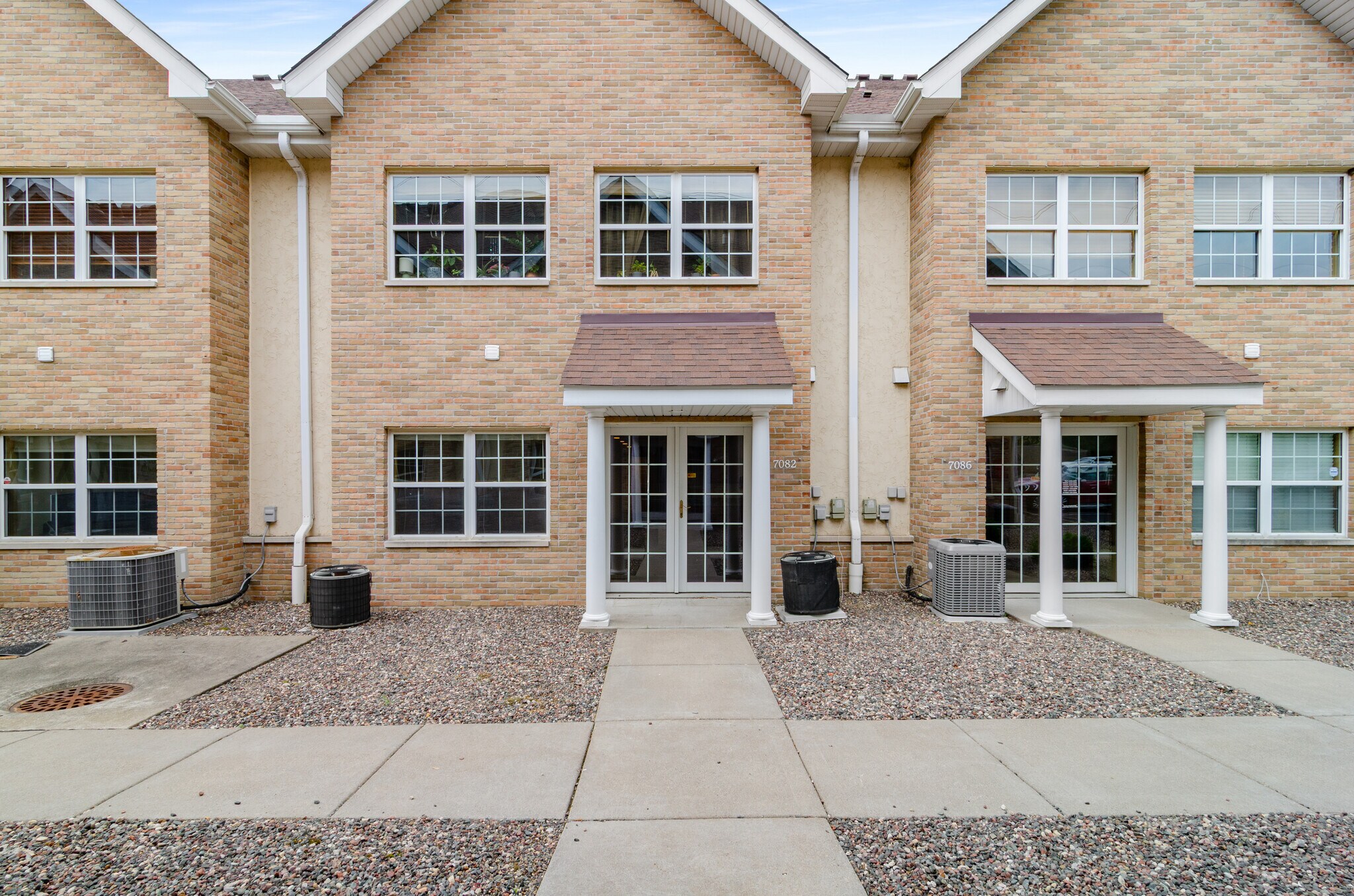 7082 E Fish Lake Rd, Maple Grove, MN à louer Photo principale- Image 1 de 43