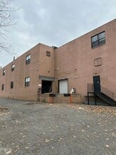 10 Dell Glen Ave, Lodi, NJ for lease Building Photo- Image 2 of 3