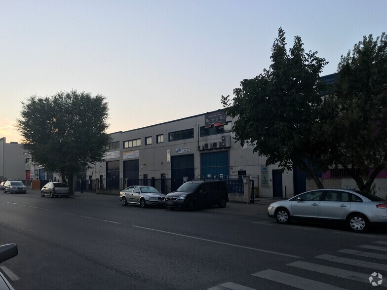 Calle de Luis i, 45-49, Madrid, Madrid à louer - Photo du bâtiment - Image 3 de 5