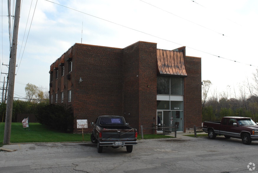 2619 Martin Luther King Jr Dr, North Chicago, IL à vendre - Photo du bâtiment - Image 3 de 3