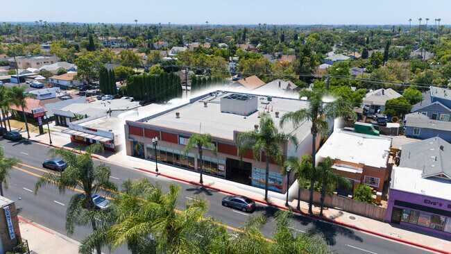 Plus de détails pour 710 S Main St, Santa Ana, CA - Commerce de détail à vendre
