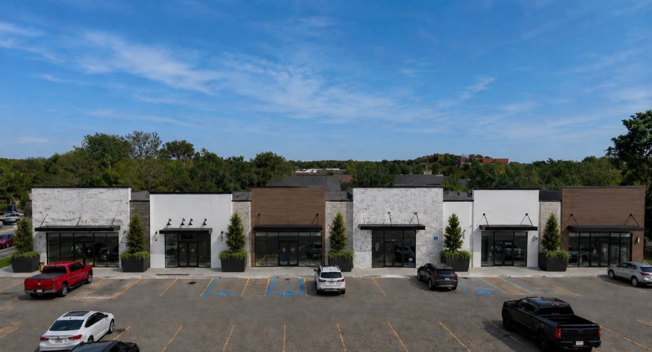 4930-4944 Everhard Rd NW, Canton, OH for lease Building Photo- Image 1 of 4