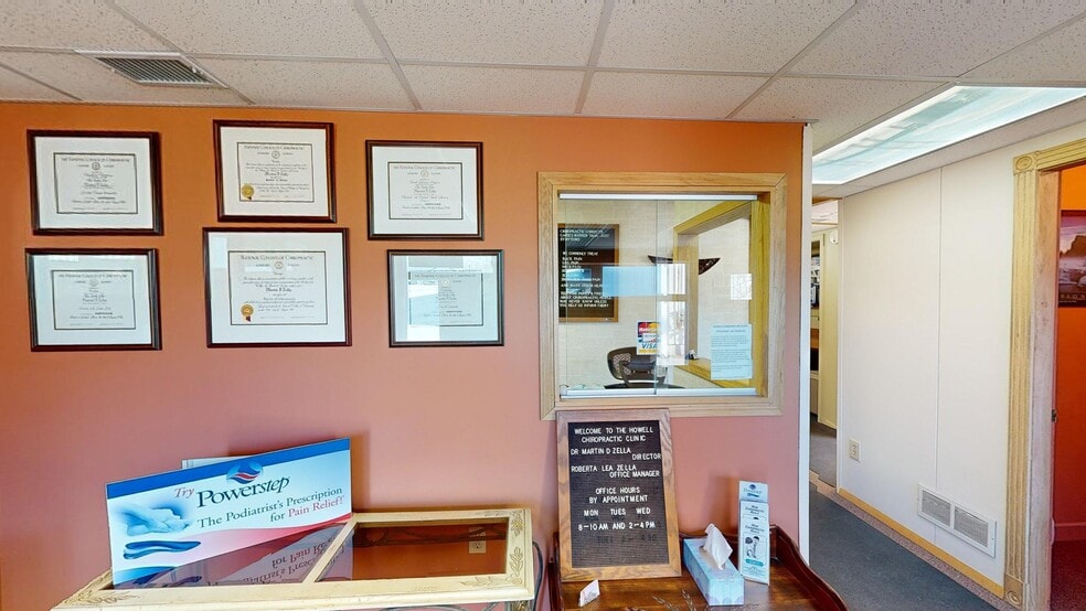 721 S Michigan Ave, Howell, MI à vendre - Photo intérieure - Image 3 de 15