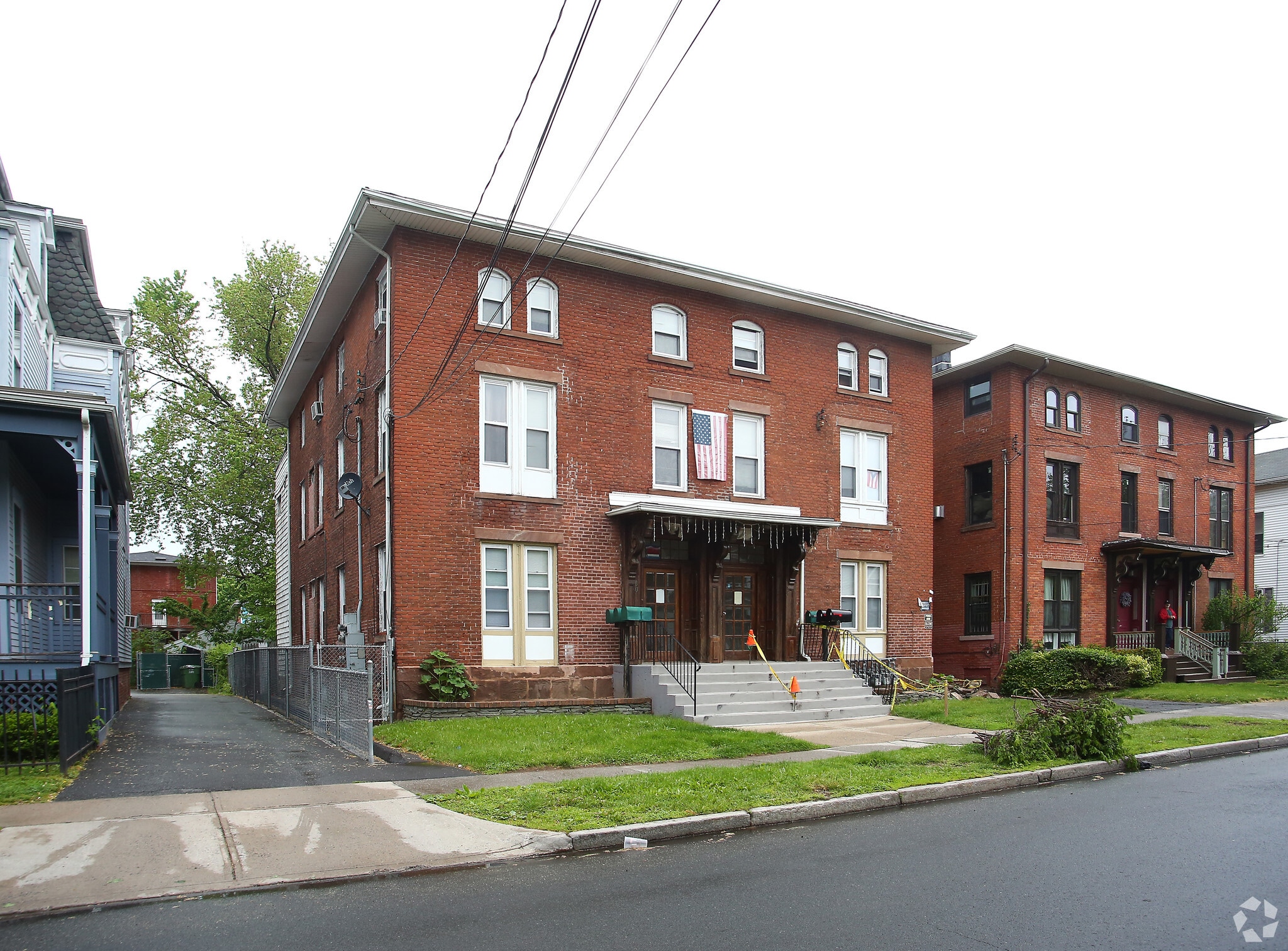 28-30 Madison St, Hartford, CT à vendre Photo principale- Image 1 de 4