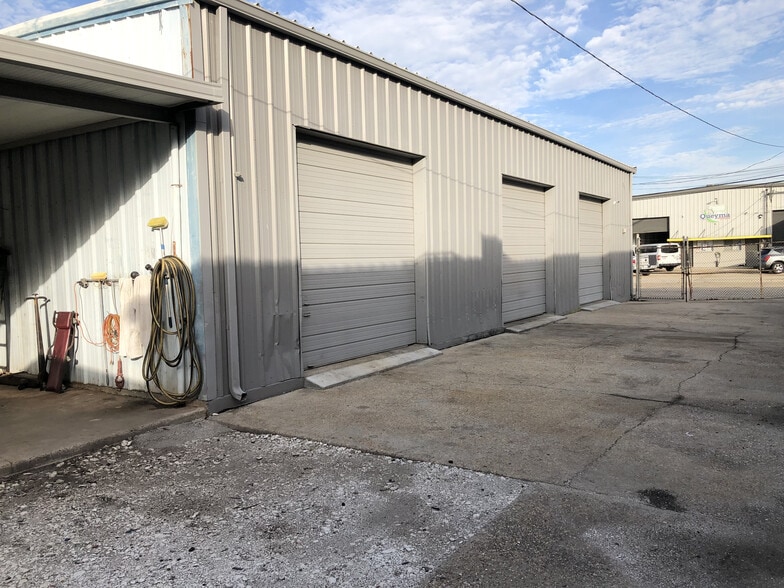 2641 Delaware Ave, Kenner, LA à louer - Photo du bâtiment - Image 2 de 11