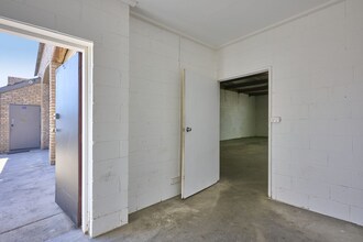 25 Fitzgerald St, Ferntree Gully for lease Interior Photo- Image 2 of 6