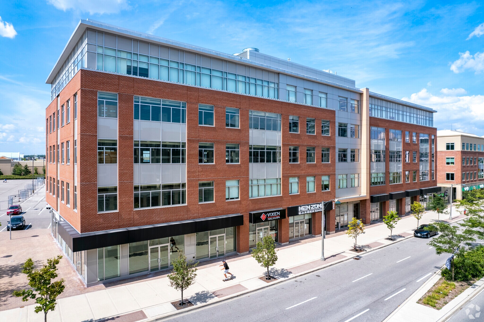 209 Oak Park Blvd, Oakville, ON for lease Building Photo- Image 1 of 9