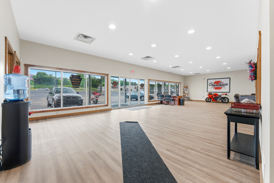 600 Pittsburgh Rd, Uniontown, PA for sale - Building Photo - Image 3 of 47