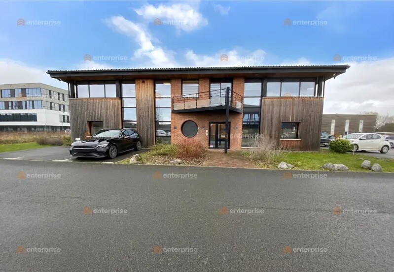 Office in VILLENEUVE-D'ASCQ for sale - Building Photo - Image 2 of 5