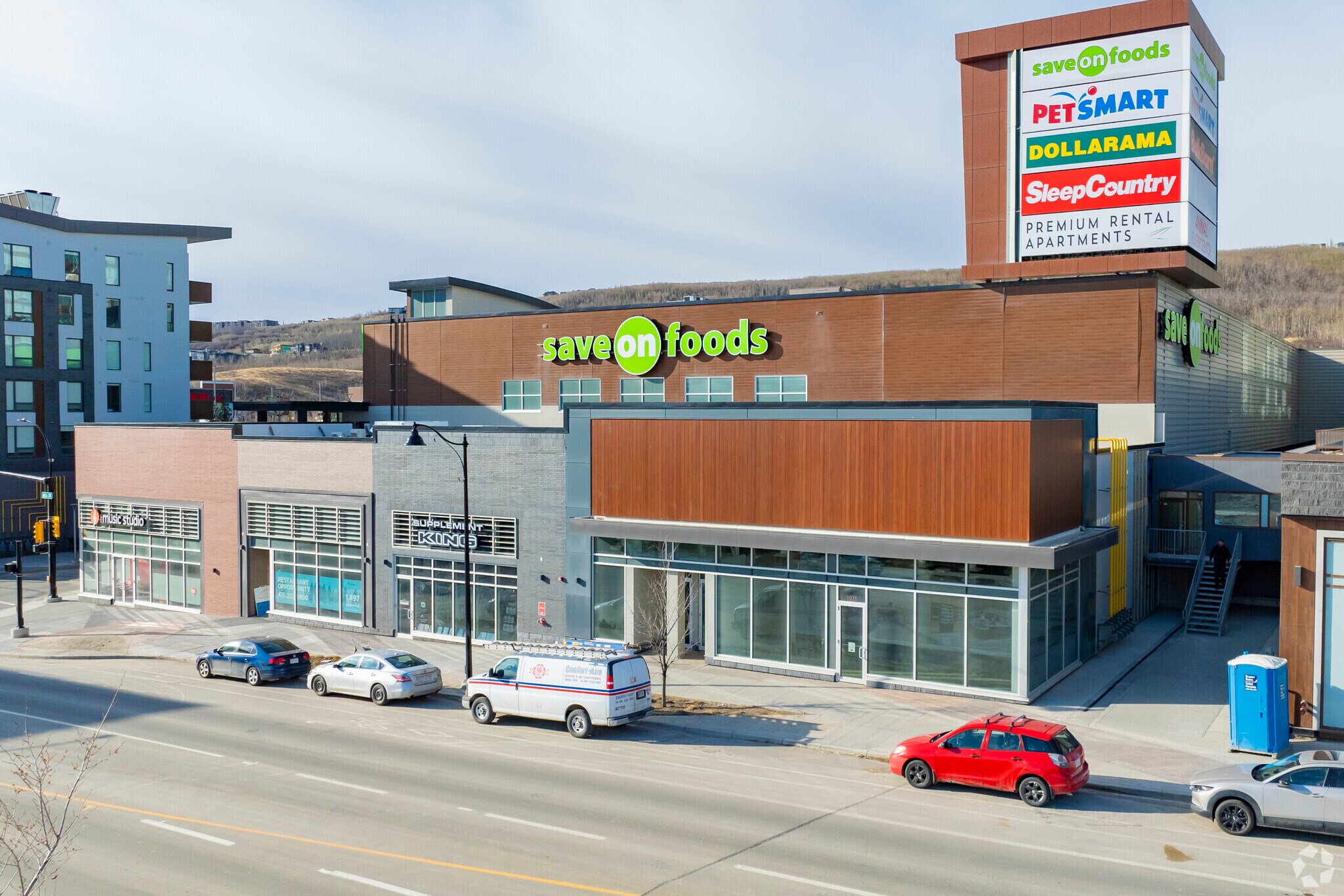 420 Na'a Dr SW, Calgary, AB for sale Primary Photo- Image 1 of 1