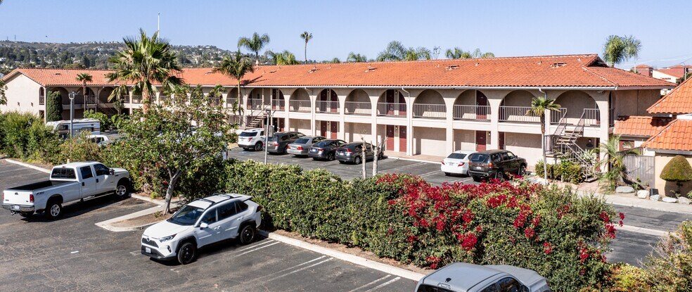 5710 E La Palma Ave, Anaheim, CA à vendre - Photo du bâtiment - Image 2 de 9