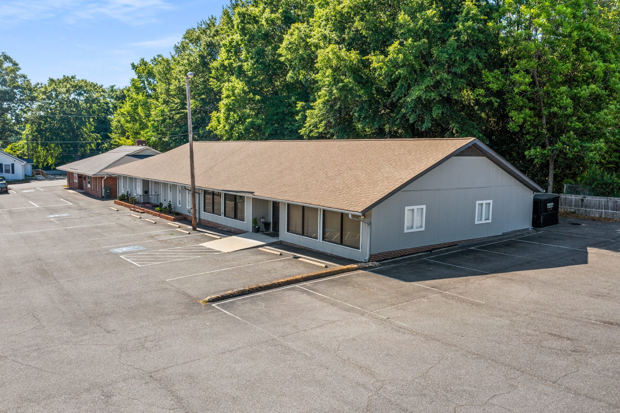 910 E Garrison Blvd, Gastonia, NC for sale Building Photo- Image 1 of 31