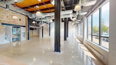 1333 N Kingsbury St, Chicago, IL for lease Interior Photo- Image 2 of 11