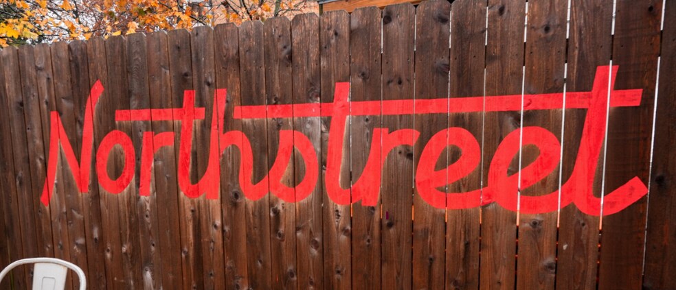 557 North St, Madison, WI à louer - Photo du bâtiment - Image 1 de 29