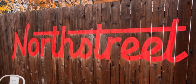 Plus de détails pour 557 North St, Madison, WI - Local d'activités à louer