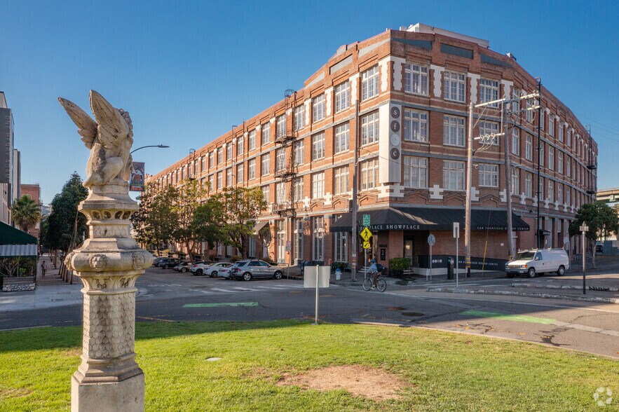 2 Henry Adams St, San Francisco, CA à louer - Photo du bâtiment - Image 2 de 9