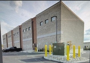 131 Fairfield Rd, Fairfield, NJ à louer - Photo du bâtiment - Image 3 de 19