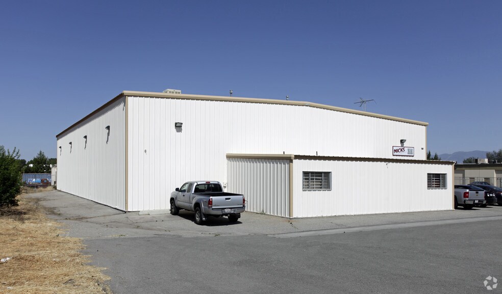 517 Nevada St, Redlands, CA à louer - Photo du bâtiment - Image 2 de 3
