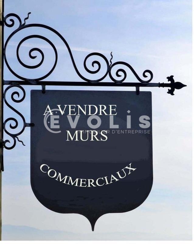 Retail in Paris for sale Building Photo- Image 1 of 3