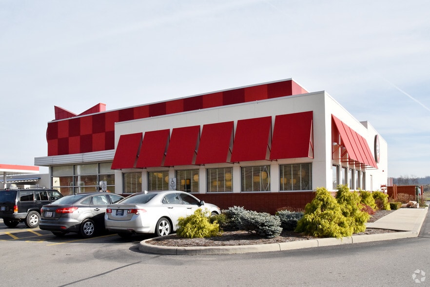 1020 W Eads Pky, Lawrenceburg, IN for lease - Building Photo - Image 2 of 4