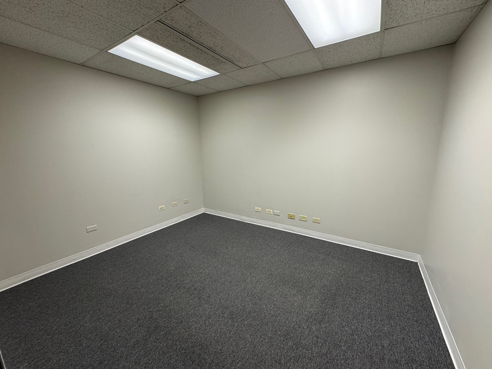 7200 E Hampden Ave, Denver, CO for lease Interior Photo- Image 1 of 3