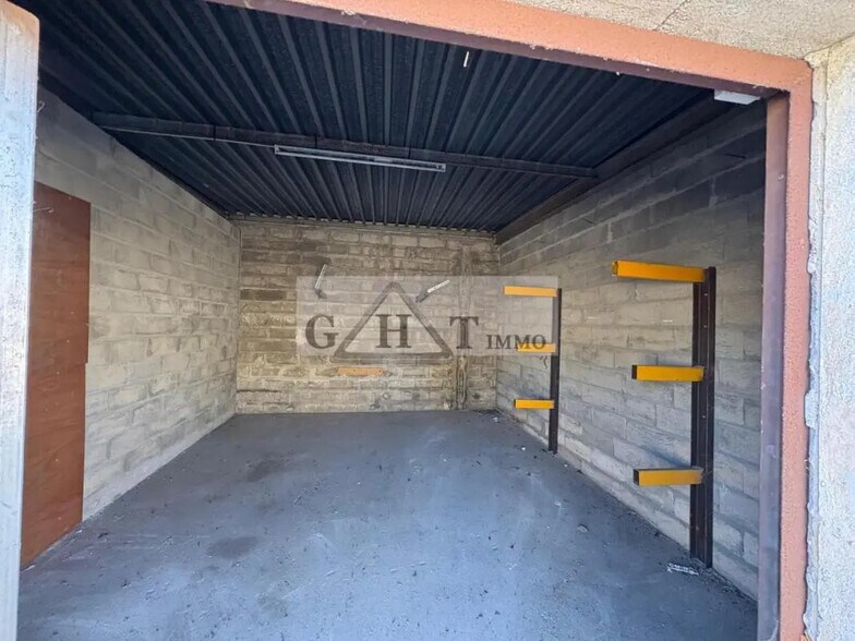 Office in Dammarie-les-Lys for lease - Interior Photo - Image 3 of 11