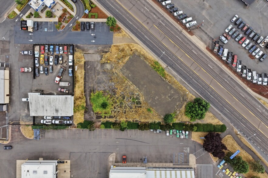 3200 S Santiam Hwy, Lebanon, OR for sale - Building Photo - Image 3 of 5