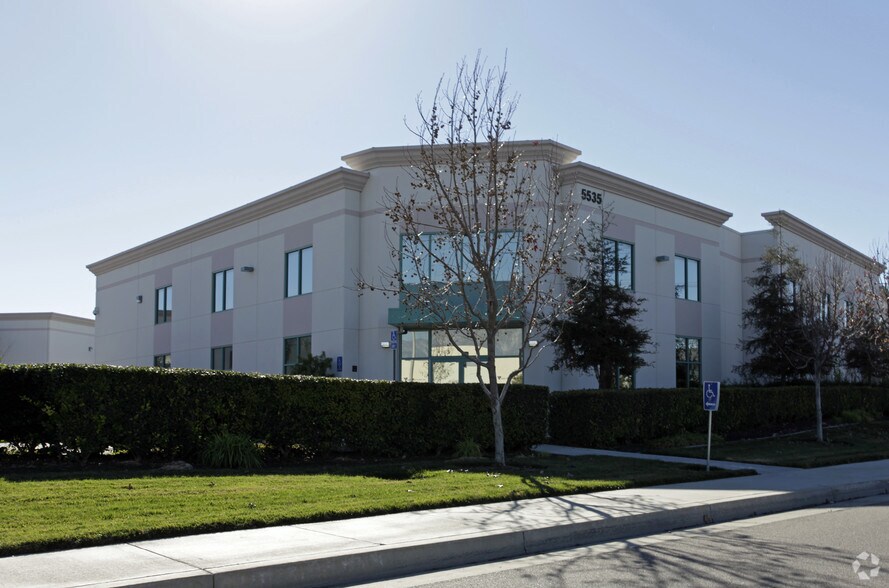 5535 Daniels St, Chino, CA à vendre - Photo principale - Image 1 de 12