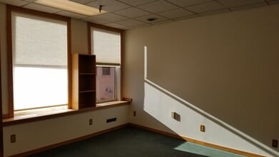 2027-2035 Broadway, Boulder, CO for lease Interior Photo- Image 1 of 5