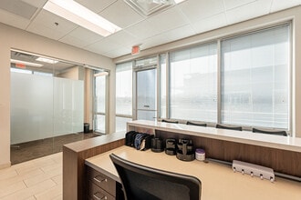 1095 W Rio Salado Pky, Tempe, AZ à louer Photo du bâtiment- Image 2 de 39