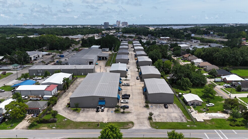 3291 Warrior Dr, D'Iberville, MS à louer - Photo du bâtiment - Image 3 de 9