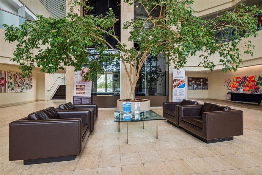 1465 State Route 31 S, Annandale, NJ à louer - Photo du bâtiment - Image 3 de 34