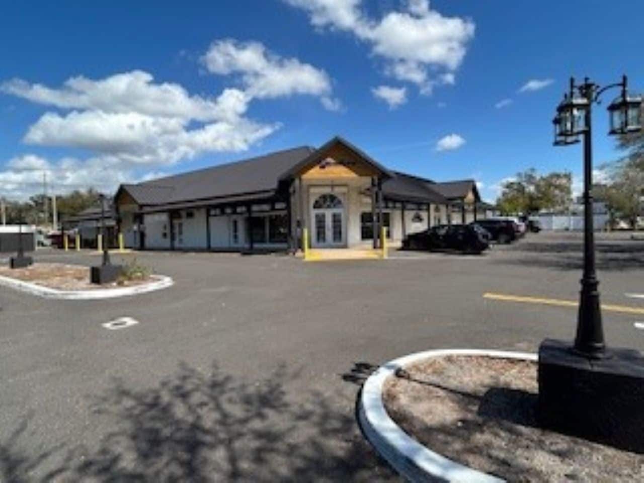 1001 N Macdill Ave, Tampa, FL for lease Primary Photo- Image 1 of 8