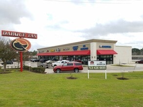 1225-1251 N Loop 336, Conroe, TX for lease Building Photo- Image 1 of 3