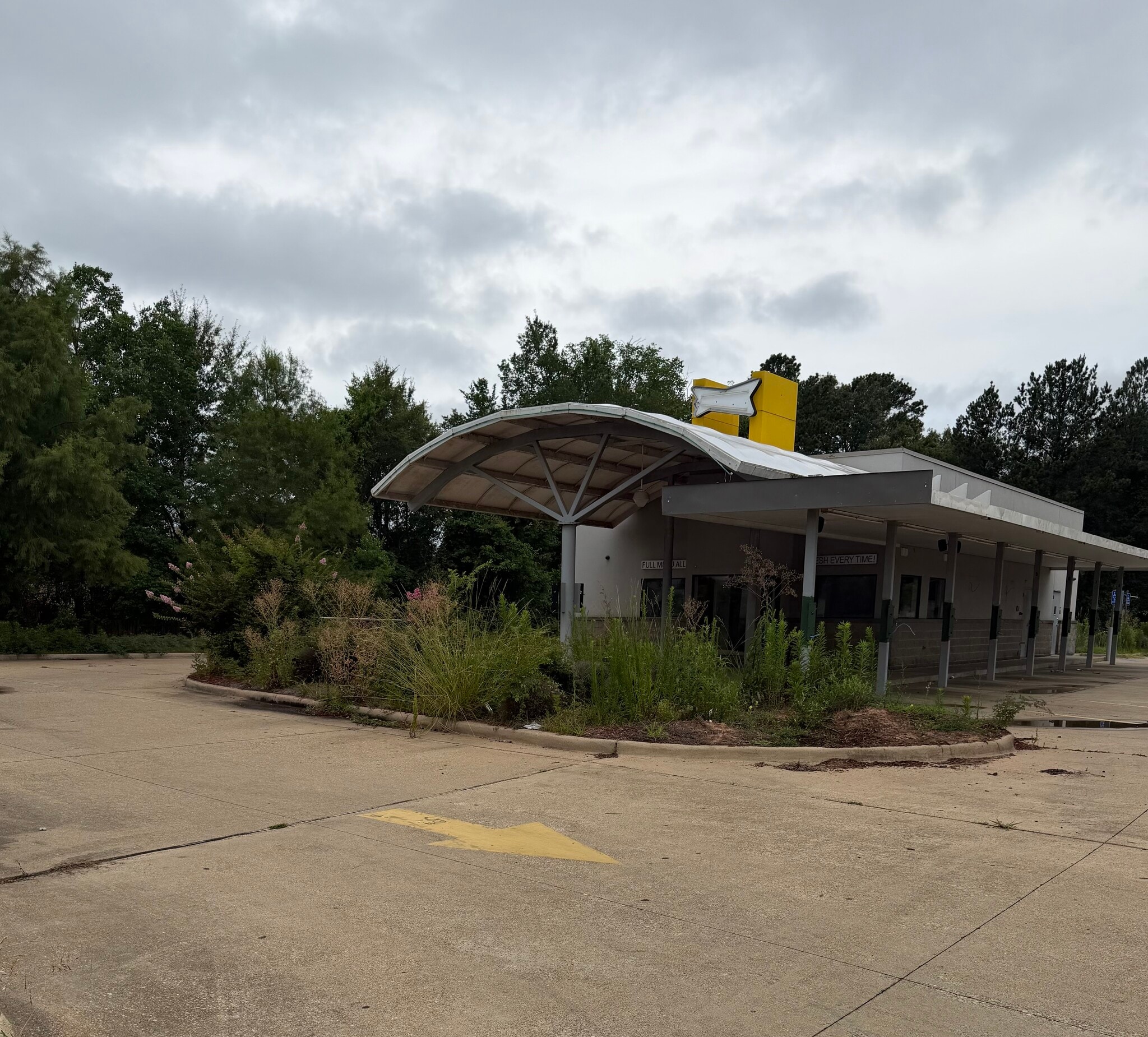 7130 Mansfield Rd, Shreveport, LA for sale Primary Photo- Image 1 of 2