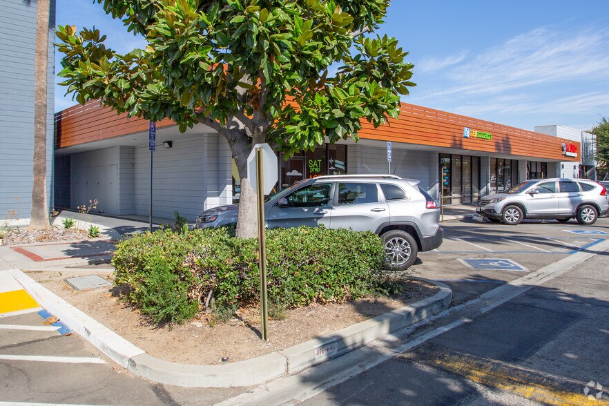 3600 Central Ave, Riverside, CA à vendre - Photo du bâtiment - Image 3 de 5