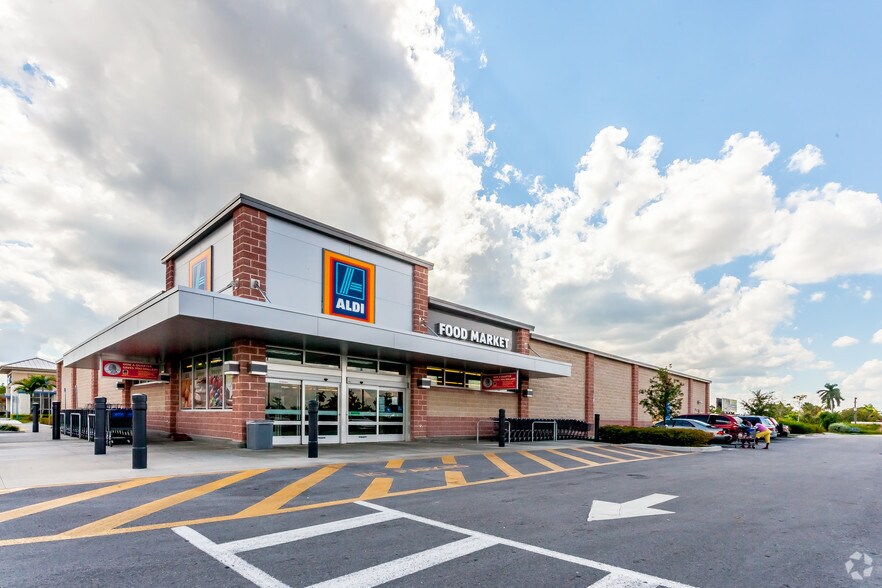 33400 S Dixie Hwy, Homestead, FL à louer - Photo du bâtiment - Image 2 de 10