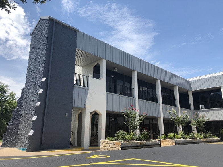 14001 W State Highway 29, Liberty Hill, TX for lease - Building Photo - Image 3 of 17