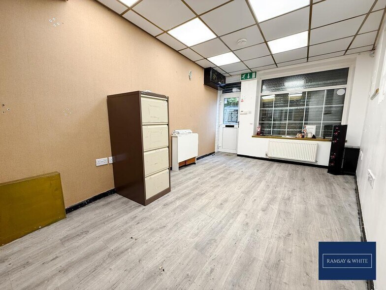 34A High St, Merthyr Tydfil à vendre - Photo du bâtiment - Image 2 de 10