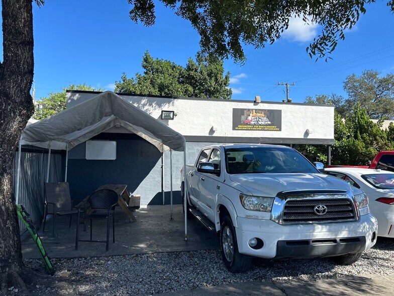 6009 Dawson St, Hollywood, FL à louer - Photo du bâtiment - Image 3 de 18