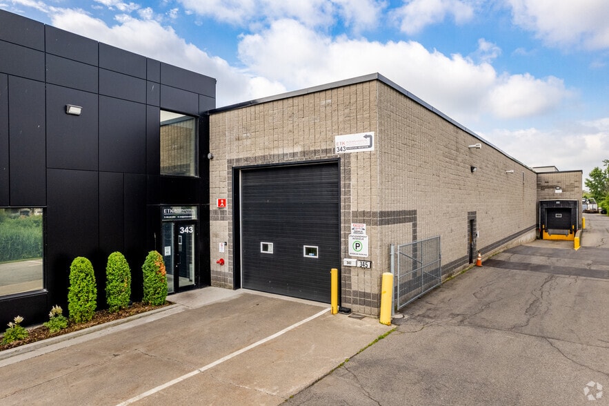 341 Rue Marie-Curie, Vaudreuil-dorion, QC à louer - Photo du bâtiment - Image 3 de 4