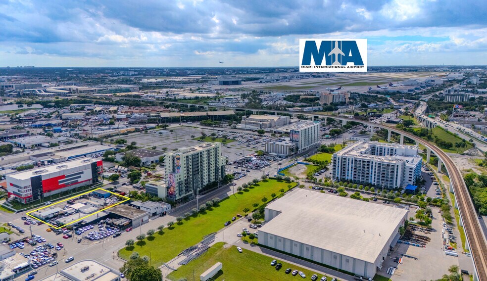 3501 NW 35th st, Miami, FL à vendre - Photo du bâtiment - Image 2 de 8