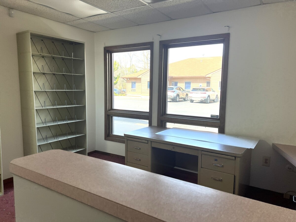 1163 Route 37 West, Toms River, NJ 08755 - Unité D-1 - - Photo intérieure - Image 1 of 7