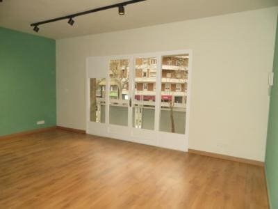 Retail in Barcelona, Barcelona for lease Primary Photo- Image 1 of 2