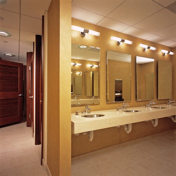 301 Carnegie Ctr, Princeton, NJ à louer - Photo intérieure - Image 3 de 5