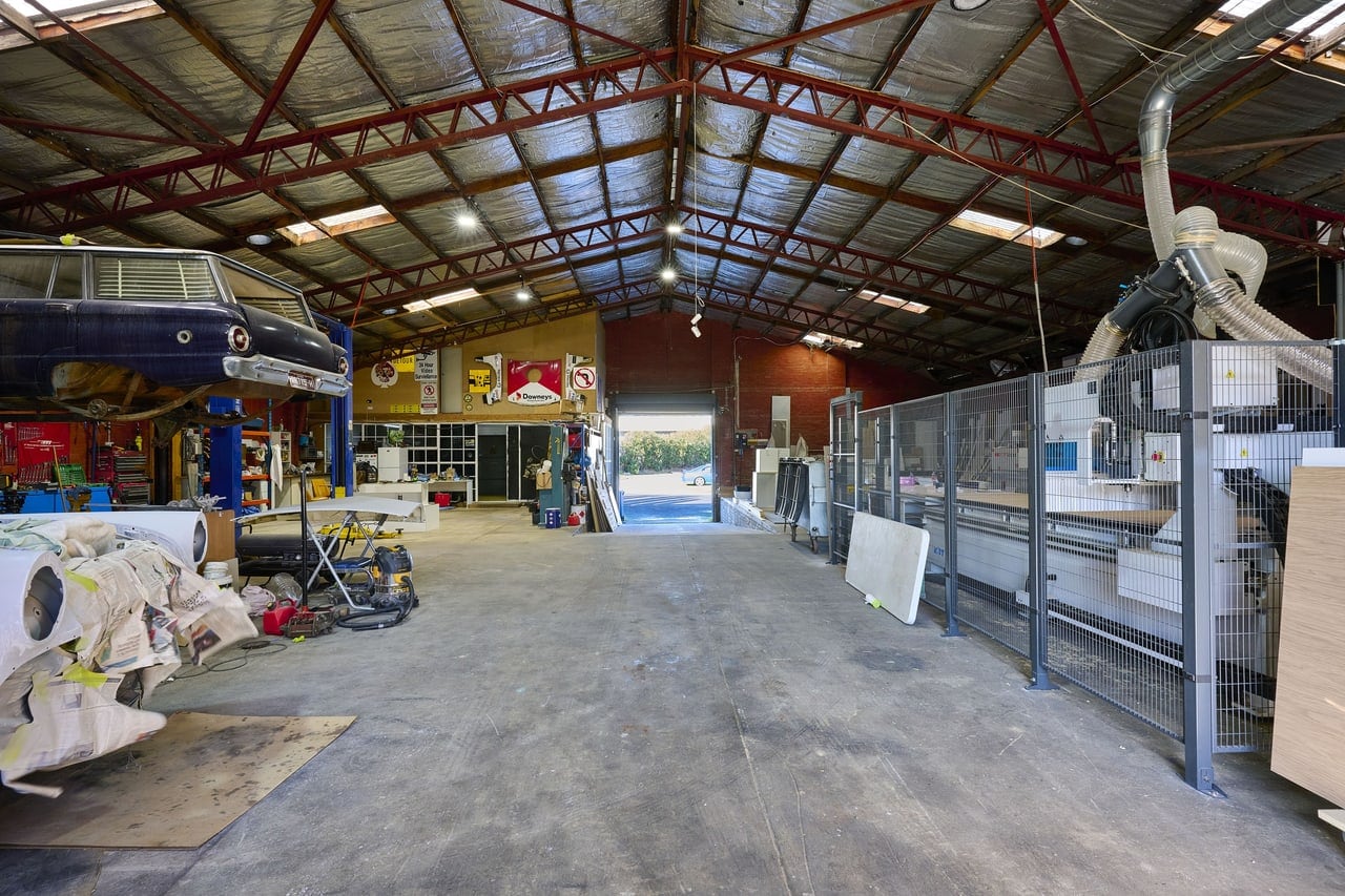 4 Kevin Ave, Ferntree Gully for lease Interior Photo- Image 1 of 7