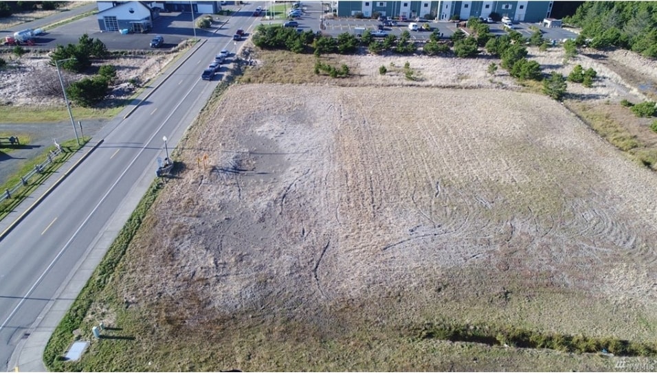 81-83 Sid Snyder Dr, Long Beach, WA for sale - Building Photo - Image 3 of 15