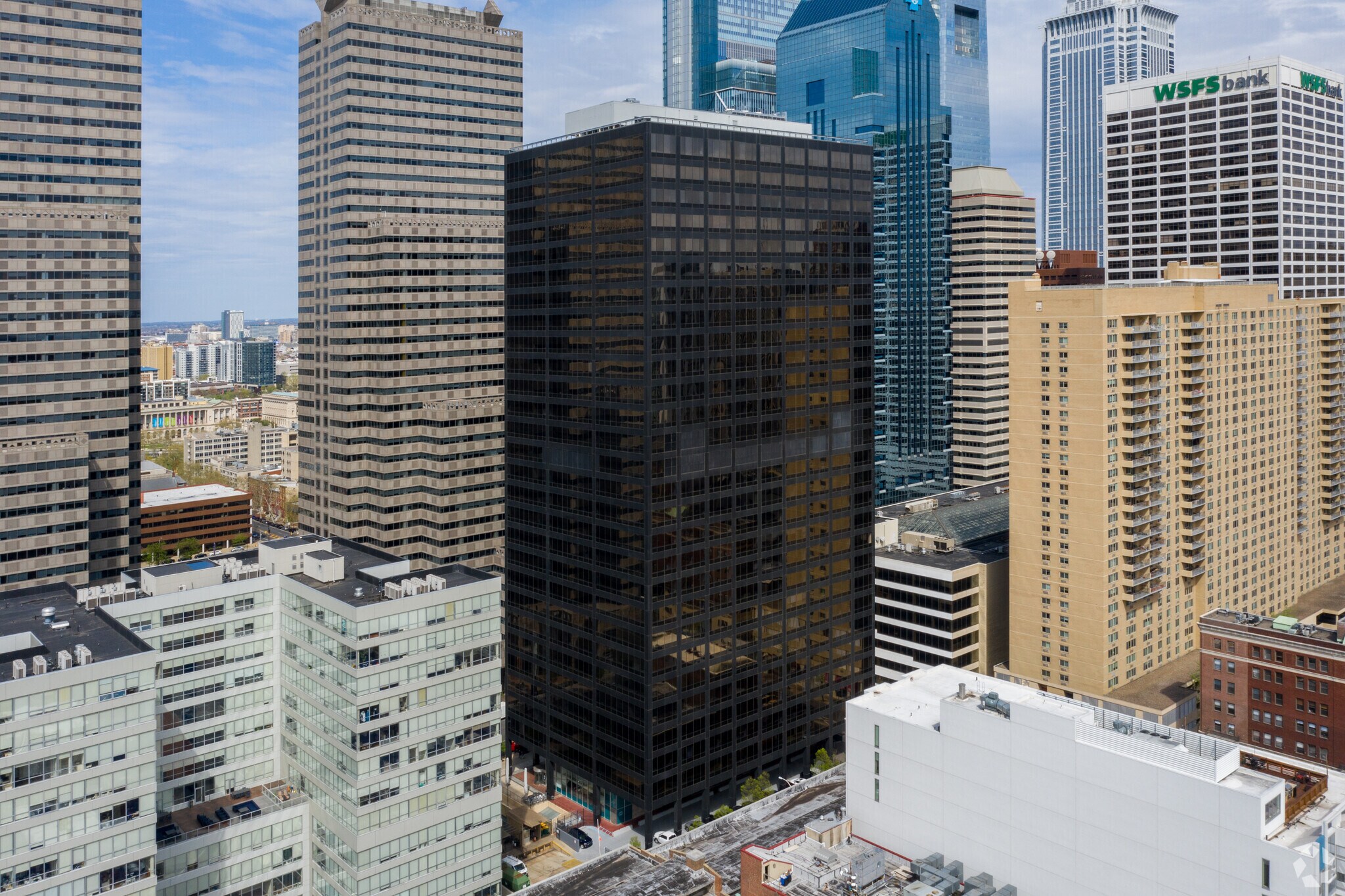 2000 Market St, Philadelphia, PA for lease Primary Photo- Image 1 of 8