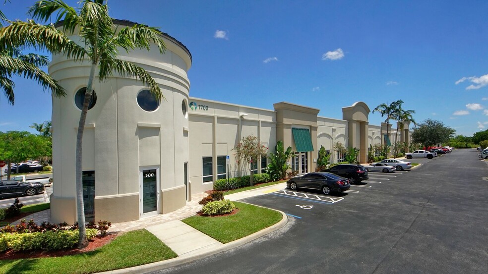 1700 NW 15th Ave, Pompano Beach, FL for lease - Building Photo - Image 3 of 19